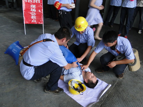 蔡美花：專(zhuān)項應急救援預案演練[2].jpg