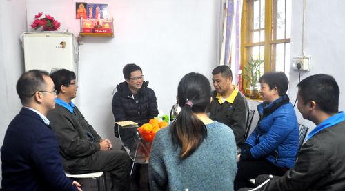 陳宏金：機電 控股公司陳斌副總到永春分公司慰問(wèn)困難職工。 2 (1).jpg