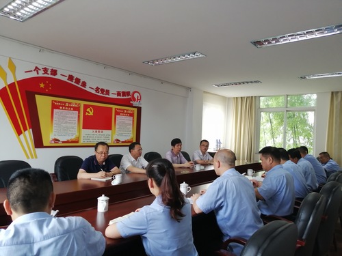蔡美花：圖為調研座談會(huì )現場(chǎng).jpg