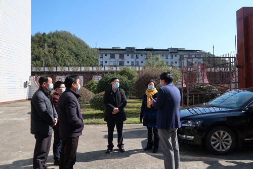 王俊欽：三明市領(lǐng)導復工檢查_(kāi)調整大小.jpg
