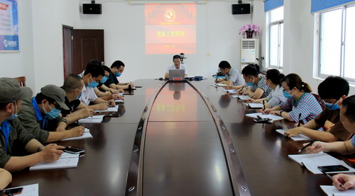 福安分公�?黃曉�?海峽科化福安分公司黨委邀請福安市委黨校副教授授課_調整大小.jpg