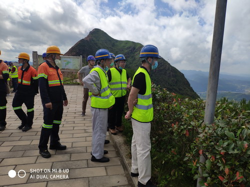 富興建設-楊娣�?福建建工集團南安分公司領(lǐng)導蒞臨富興建設參觀(guān)調研_調整大小.jpg