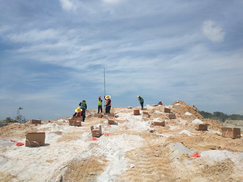 富興建設公司-陳中�?富興建設公司南安蔡子山項目成功首爆施工現場(chǎng)圖�?_調整大小.jpg