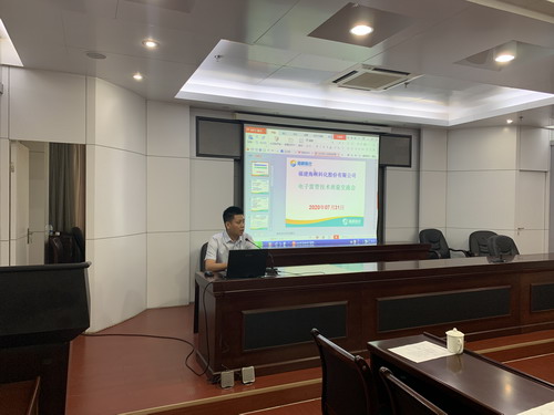 馬坑礦業(yè)代表講話(huà)_調整大小.jpg