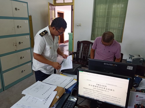 烽林鄧秋花：明溪縣衛生健康局到烽林分公司開(kāi)展職業(yè)衛生專(zhuān)項檢查_(kāi)調整大小.jpg