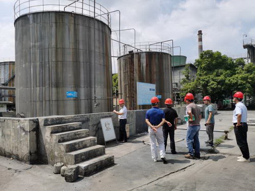 永安雙華公司朱達成：三明市環(huán)保局檢查組查看現場(chǎng)照片_調整大小.JPG