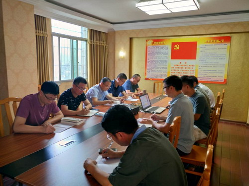 烽林王俊欽：中心組學(xué)習_調整大小.jpg