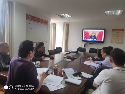 學(xué)習習近�?0�?0日在中青年干部培訓班開(kāi)班儀式上的重要講話(huà)精神_調整大小.jpg