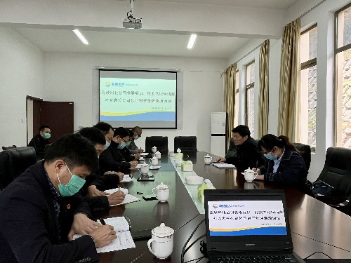 葉莉：海峽科化公司黨委委員、紀委書(shū)記何浦寨到龍巖分公司開(kāi)展集體廉政談話(huà)~1.jpg