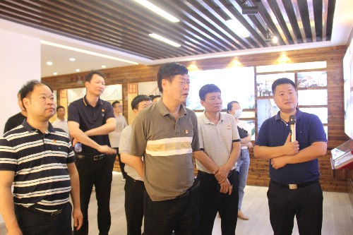 福安分公司胡廷淦：圖為黨員們參觀(guān)下岐�?(1)~1.jpg