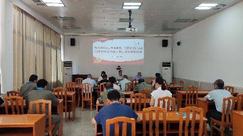 05.烽林王俊欽：海峽科化公司黨委委員、紀委書(shū)記何浦寨到烽林分公司開(kāi)展集體廉政談話(huà)~1.jpg