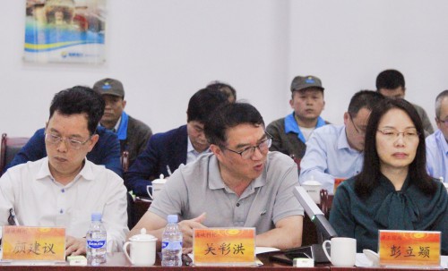 格式工廠(chǎng)張力�?董事長(cháng)發(fā)言.jpg
