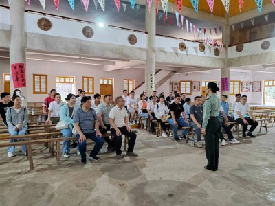 格式工廠(chǎng)烽林連珂瑩：聆聽(tīng)《八子參軍》微黨課.jpg